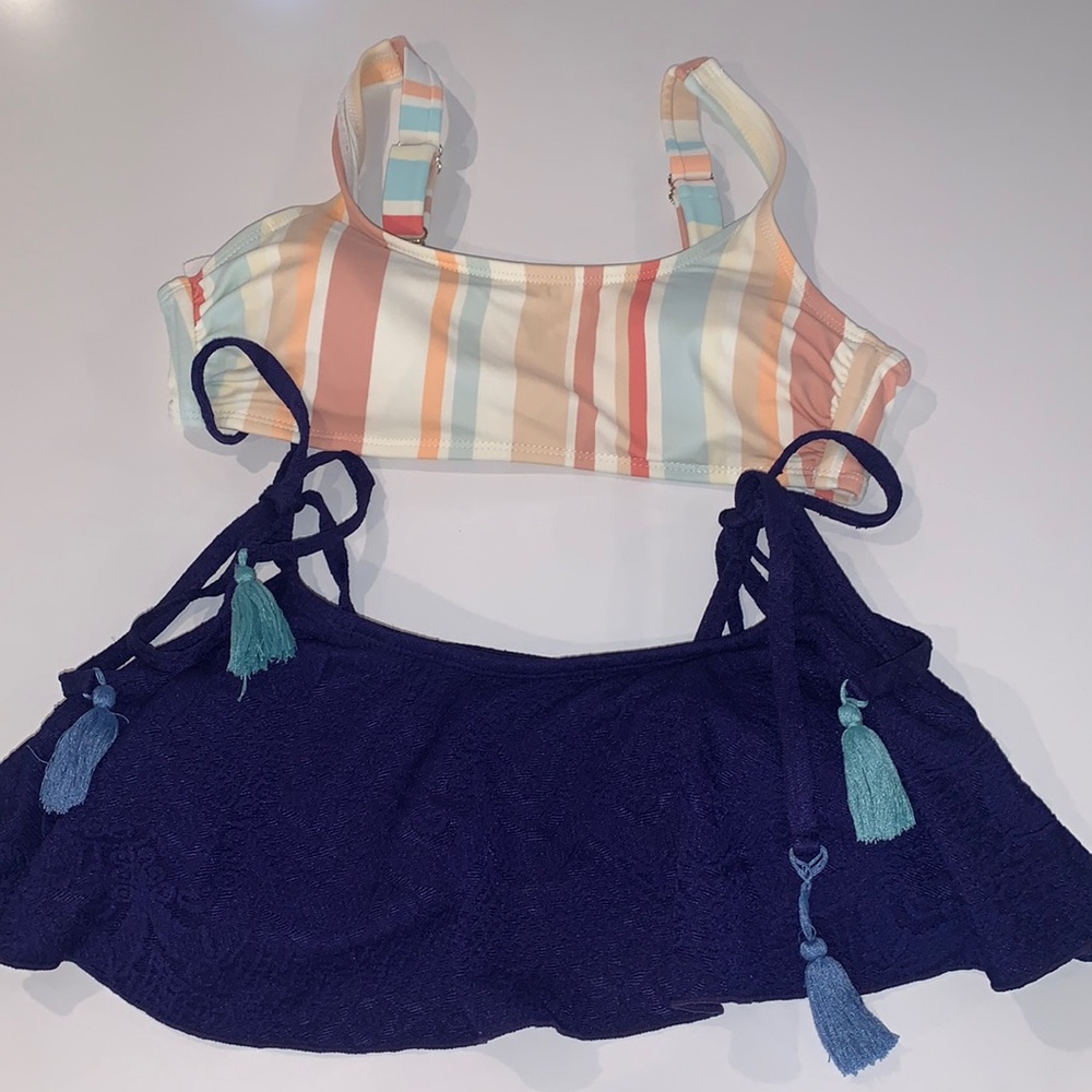 Xhilaration  Swim Tops in size M